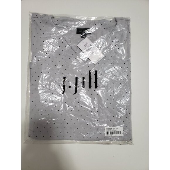 J.Jill Wearever V-Neck Ballet-Sleeve Top in Zinc Mini Dots - Size XS - Picture 3 of 6